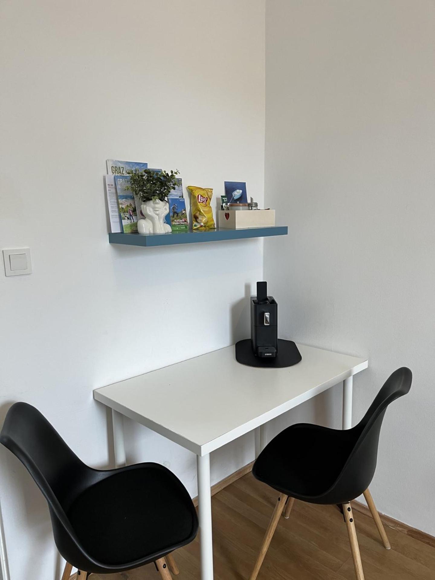 Studio-apartment In Zentraler Lage